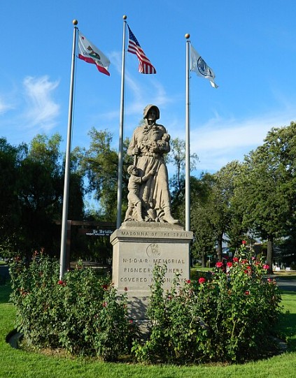 Madonna of the Trail pioneer woman statue in Upland, California