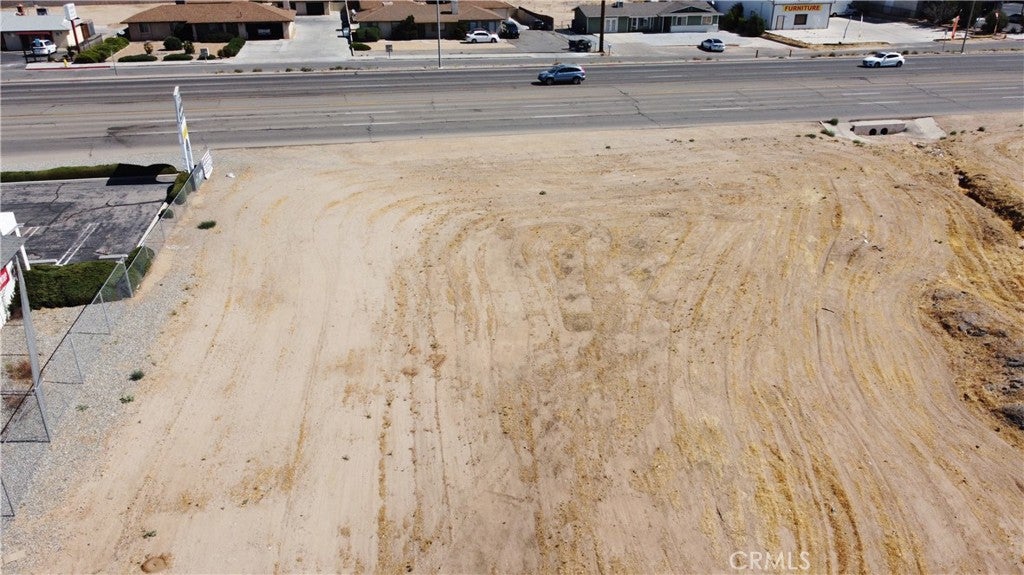Vacant commercial parcel on Bear Valley Road in Hesperia